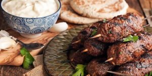 Receta Kebab: Indispensable en los Asados