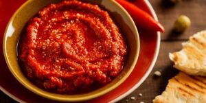 Harissa Casera – Pasta Picante con Alma Sefardí